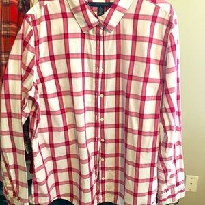 Long sleeve button shirt